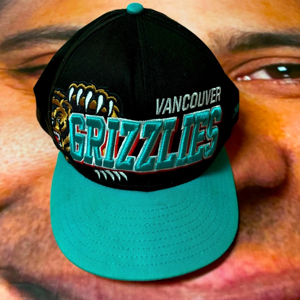 🐻🏀VTG 90s New Era x Vancouver Grizzlies embroidered Hat OLD NEW DEADSTOCK 🐻